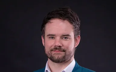 Dr. Geoff Arnold
